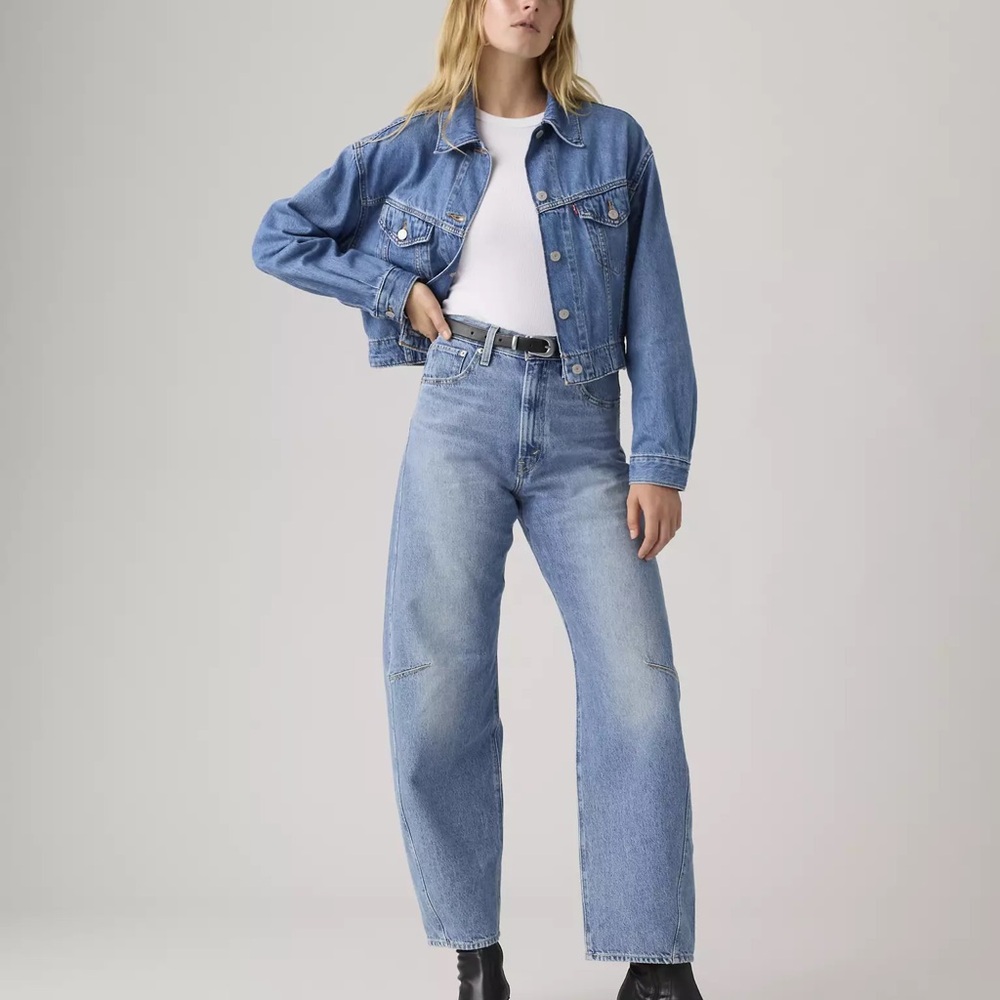 Levi’s Women’s Cinch Barrel Jeans – Medium Wash – 28x31 – NWT